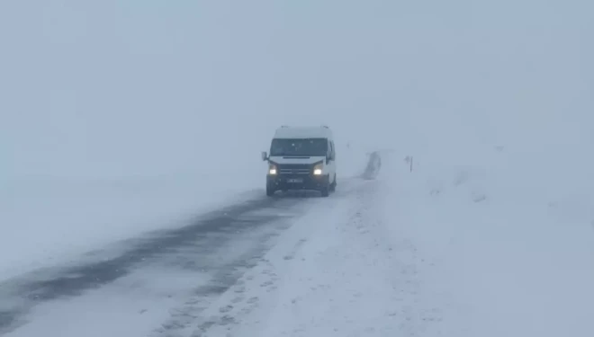 Van’da 28 yerleşim yerinin yolu ulaşıma kapandı