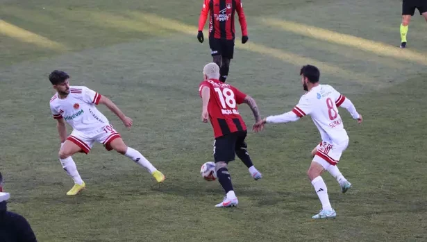 Vanspor FK evinde Ümraniyespor'a 1-0 mağlup oldu