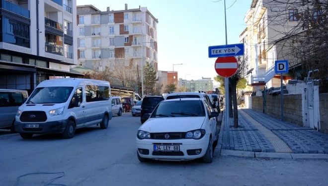 Van’da bazı caddelerde “tek yön” uygulaması hayata geçiyor