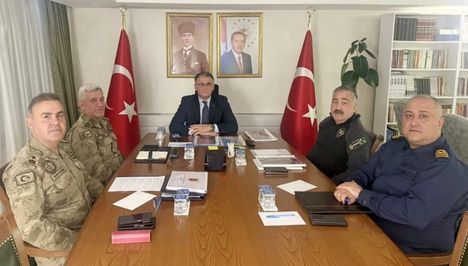 Van'da emniyet, jandarma ve sahil güvenlik yeni yıl öncesi toplantı yaptı