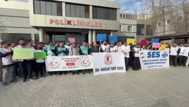 Van'da Asistan Hekimlerden Basın Açıklaması: Ücretler Yoksulluk Sınırının Altında