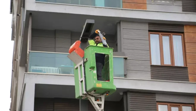 VBB'den dekoratif sokak lambalarına bakım ve onarım