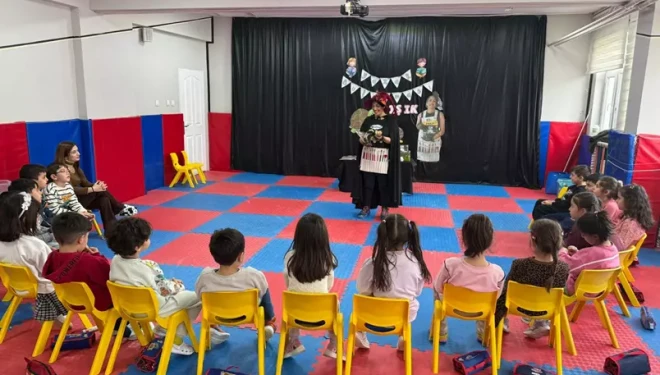 Yazar Ayşe Ayaz minik okurlarıyla buluştu