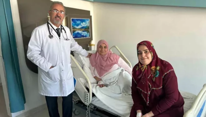 Gebelikte fark edilen şah damarı tümörü Van’da başarıyla alındı