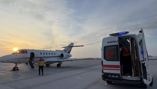 Van’da uçak ambulans bebek hastalar için havalandı