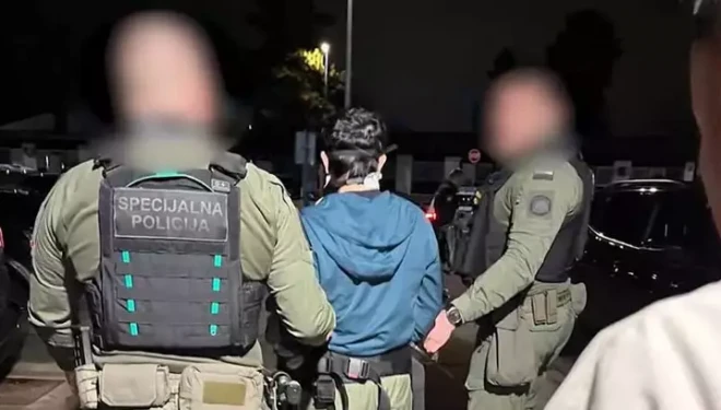 13'ü kırmızı bültenle aranan 14 suçlu, yurda getirildi