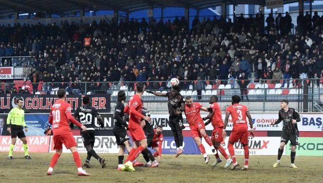 Vanspor, Çorumspor’u 3-1 ile geçti