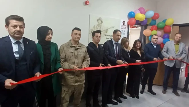 Gürpınar'da Aşık Veysel Müzik Sınıfı hizmete açıldı