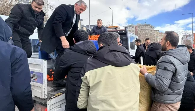 VBB zabıta ekiplerinden seyyar satıcılara müdahale