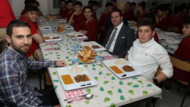 İpekyolu’nda öğrencilere ortak iftar ve sahur menüsü