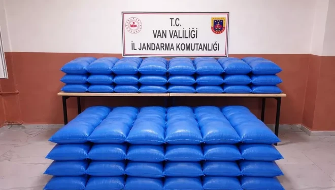 Van’da operasyon: 6 milyon TL değerinde gıda ve eşya ele geçirildi