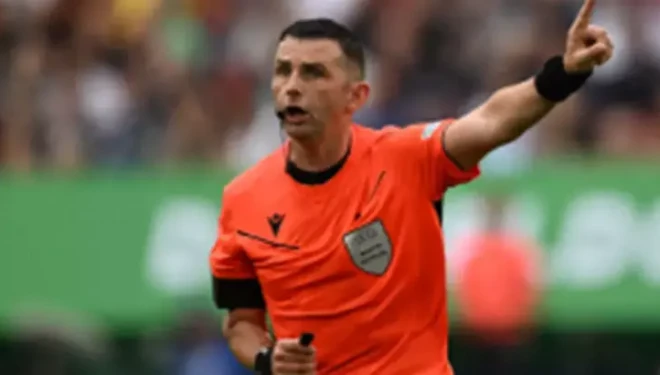 Kosova - Türkiye maçını Michael Oliver yönetecek