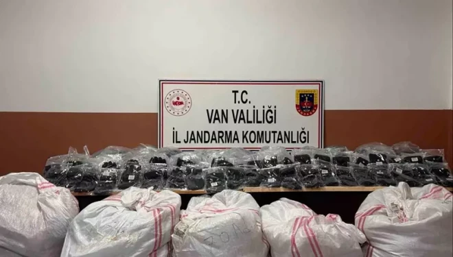 Van’da gümrük kaçağı malzeme ele geçirildi