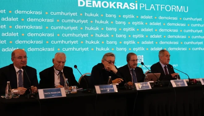 Hüseyin Çelik: ‘Türk tipi’ başkanlık sistemi felaketimiz oldu