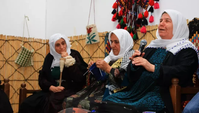 Annelerle 'Her İlmek Bir Hikaye' etkinliği düzenlendi