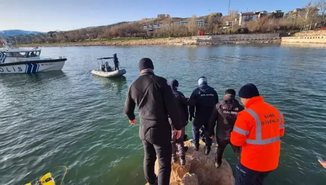 Van Gölü’ne düşen vatandaşın cesedi bulundu