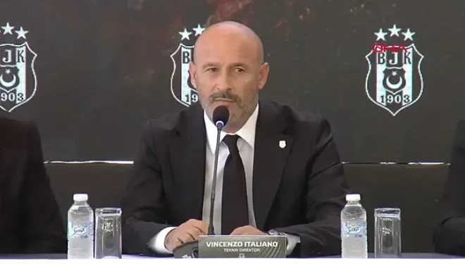Beşiktaş, teknik direktörü Vincenzo Italiano için imza töreni düzenledi