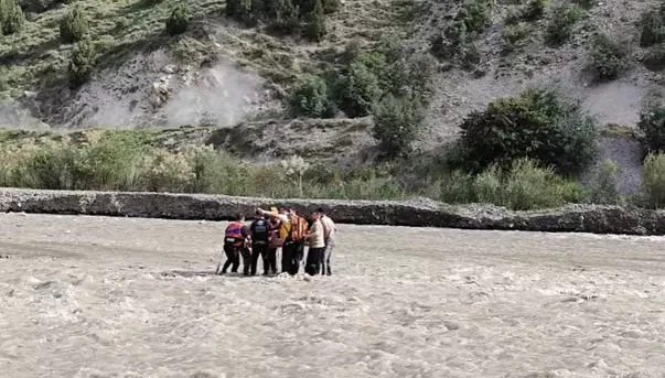 Zap suyuna düşen şahıs hayatını kaybetti