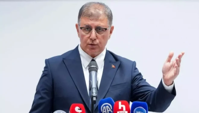 İzmir Büyükşehir Belediye Başkanı Cemil Tugay CHP’den istifa etti