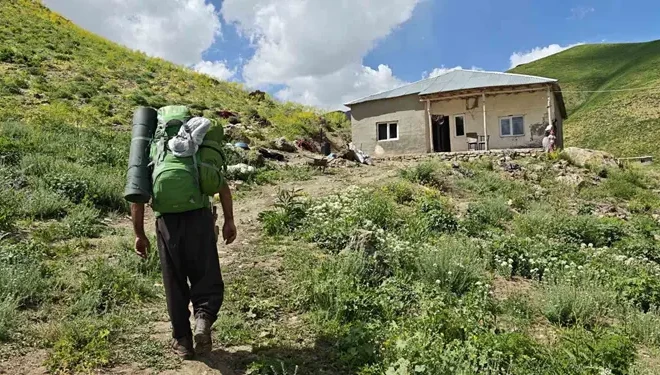 Van’da 25 kilometrelik doğa yürüyüşü Çalyan Gölü’nde sona erdi