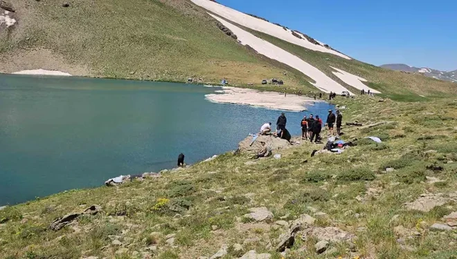 Sıcaktan bunalanlar Çalyan Gölü’ne akın ediyor