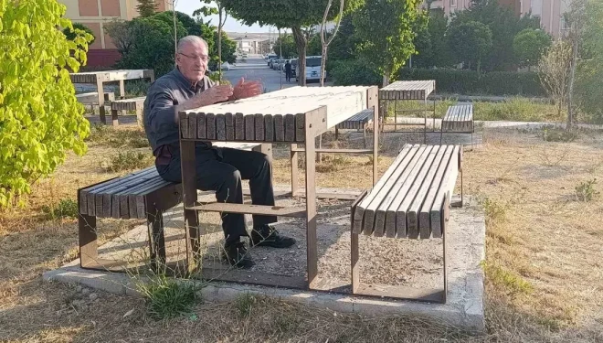 Edremit’te vatandaşın park tepkisi: "Masalar yüksek, çocuk oyun alanı yok"