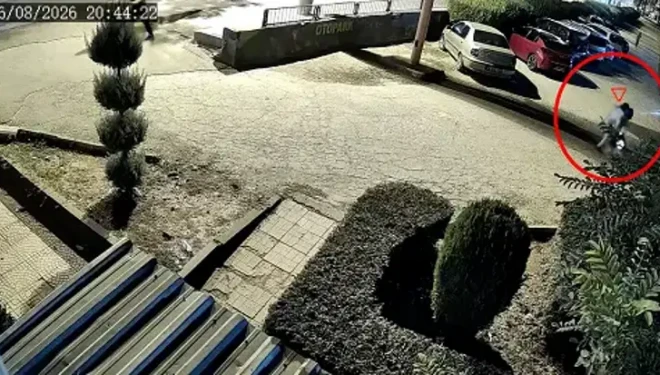 Boşanma aşamasındaki eşini tabancayla öldürüp çocuğunu kaçırdı