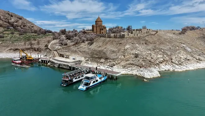 Akdamar'da 14'üncü ayin hazırlığı