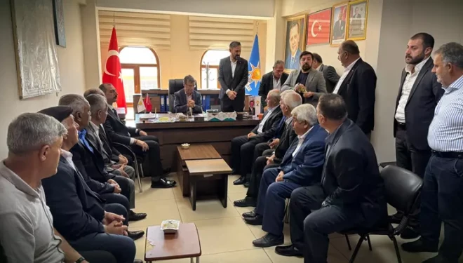 Türkmenoğlu, Gürpınar'da bir dizi ziyaret gerçekleştirdi