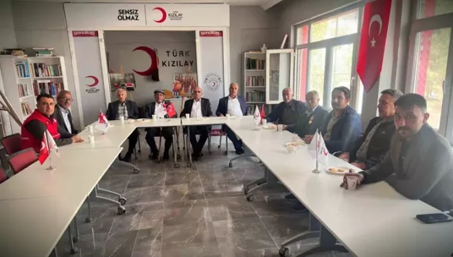 Muradiye Kızılay Şubesi gazileri ağırladı