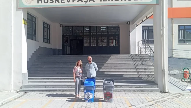 İpekyolu Belediyesi okullara geri dönüşüm kutuları dağıtıyor