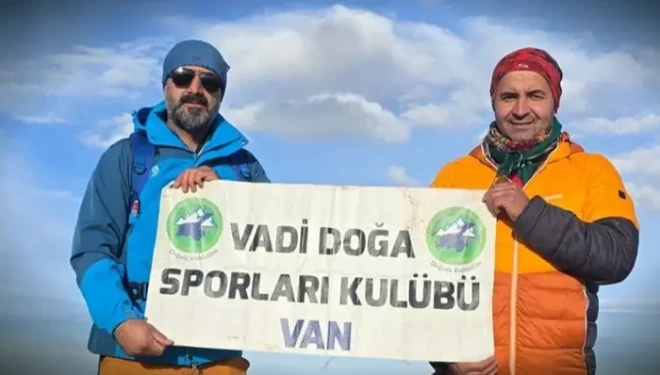 Van’da 3 bin 600 rakımlı İspiriz Dağı’na zirve tırmanışı