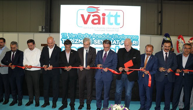 Van Doğu Anadolu Uluslararası Turizm ve Seyahat Fuarı kapılarını ziyaretçilere açtı