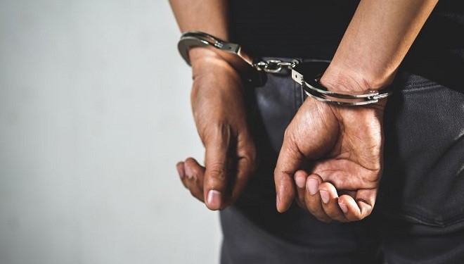 Van’da değişik suçlardan 12 kişi tutuklandı