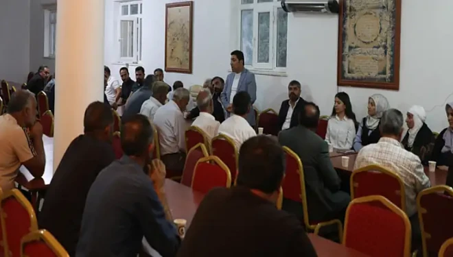 Eş Başkanlar, Otbiçer Mahallesinde vatandaşları dinledi