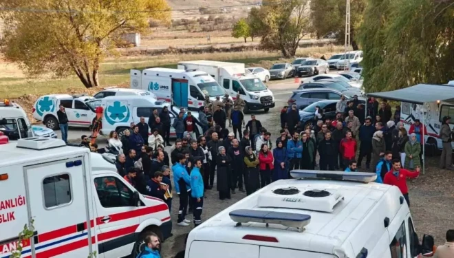 Van’da sağlık yöneticileri afet farkındalık kampında buluştu