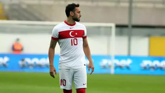 Çalhanoğlu, A Milli Futbol Takımı'nın aday kadrosundan çıkarıldı