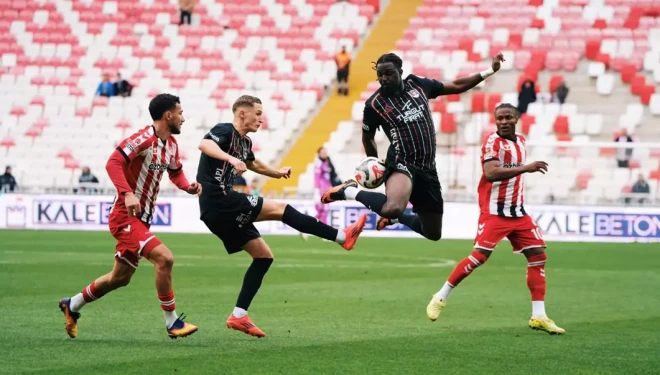 Vanspor 90+5'te 1 puanı cebine koydu