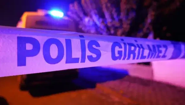 Sitede 2 kişi silahla vurulmuş halde ölü bulundu