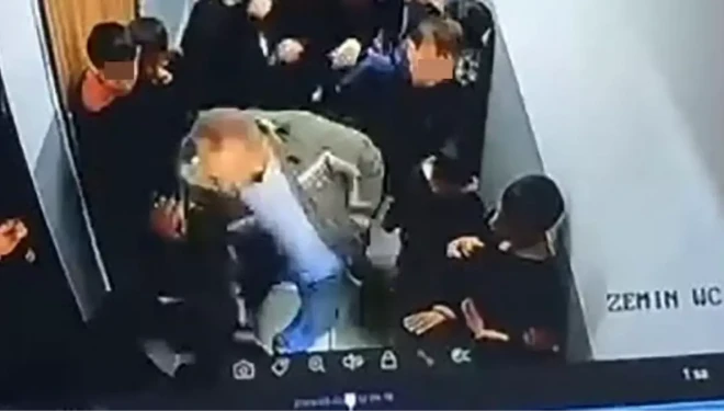 Van’da okulda dehşet: Çocuğuna kartopu atan 8 yaşındaki öğrenciyi koridorda darp etti