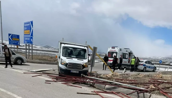Van’da trafik kazası: 2 yaralı
