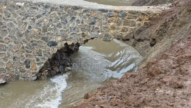Bahçesaray’da su taşkını tehlikesi