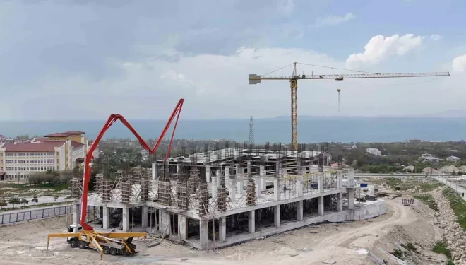 Van’da ağız ve diş sağlığı yatırımları güçlenerek devam ediyor