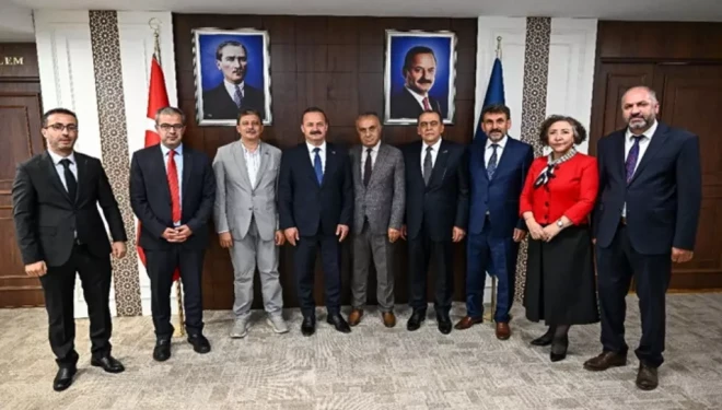 Genel Başkan Ağıralioğlu'ndan Van YYÜ'lü akademisyenlere önemli görevlendirme