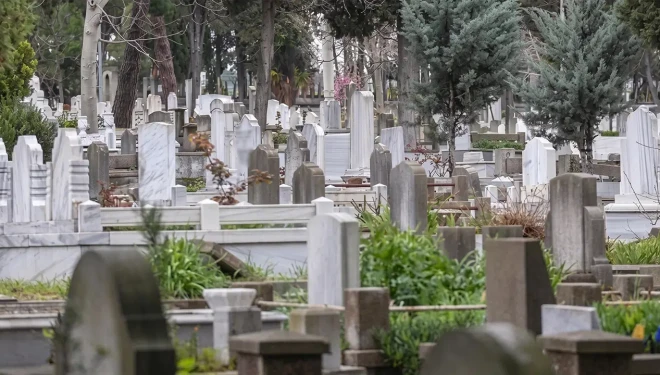 İstanbul'da ölmek lüks oldu