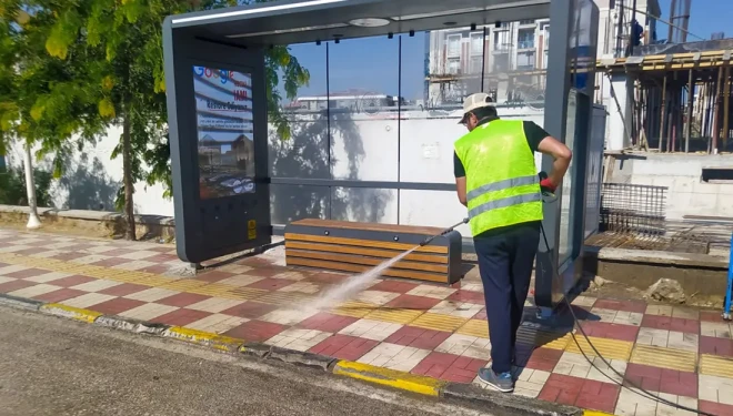 Mobil temizlik ve yıkama aracı çalışmalarını sürdürüyor