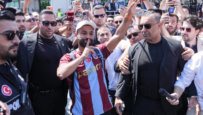 Trabzonspor'un yeni transferi Salah, İstanbul'a geldi