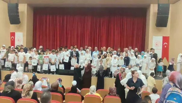 Erciş’te yaz Kur’an kursu kapanış programı düzenlendi