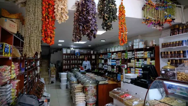 Van’da havanın soğumasıyla bitki çaylarına ilgi arttı