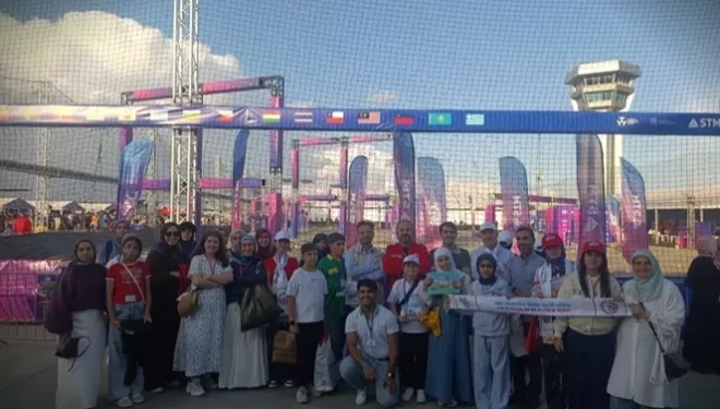 Van Anadolu İmam Hatip Lisesi öğrencileri Güneydoğu TEKNOFEST’e katıldı